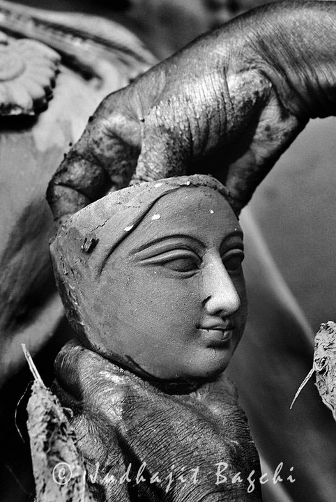 heritage religion culture saraswati goddess Hindu India Kolkata MUMBAI Idol clay artist Love water