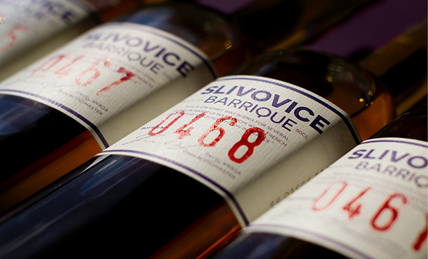 Slivovice barrique - distillate label design