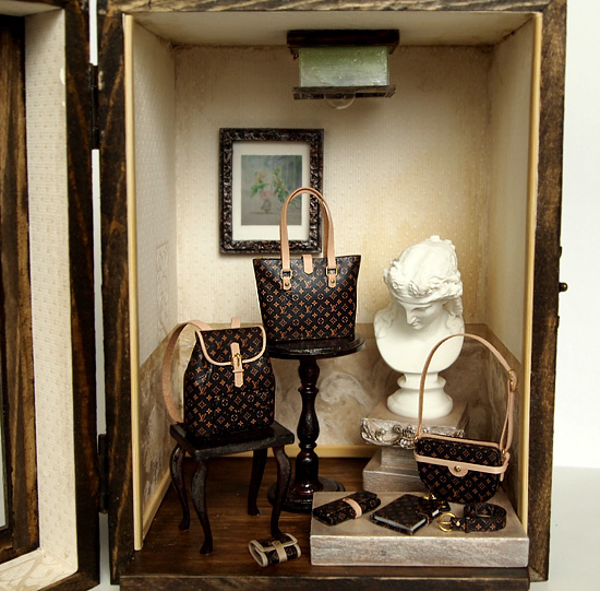 LV Louis Vuitton Display Box