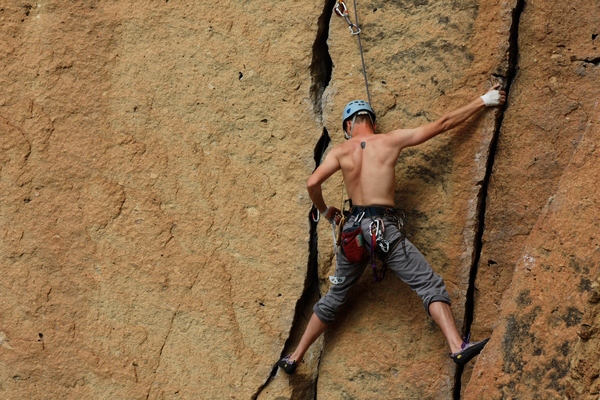 red rock smith nevada Oregon Helmet chalk belay rope cams harness friends climbing