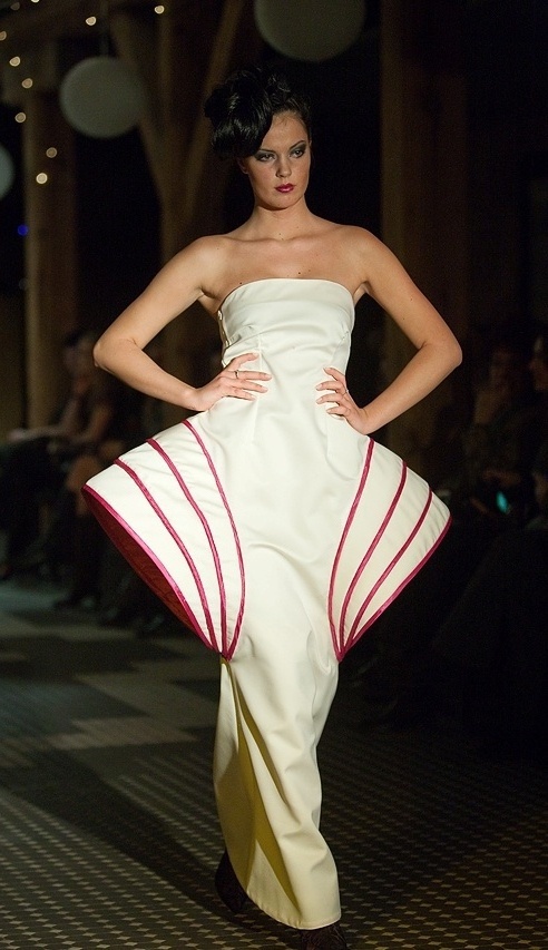  bridal ivory fuchsia avantgarde dress
