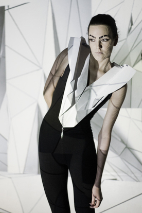 mimi c.fashion Projector FUTURISM