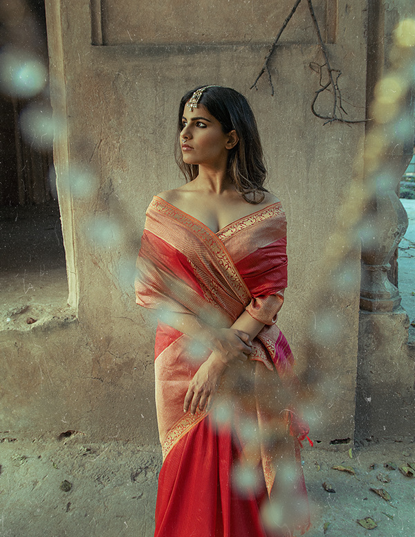 Cinemediastars-Infotainment Guaranteed Spot-Telugu Actress Nabha Natesh  Captivating Half Saree Photoshoot Stills