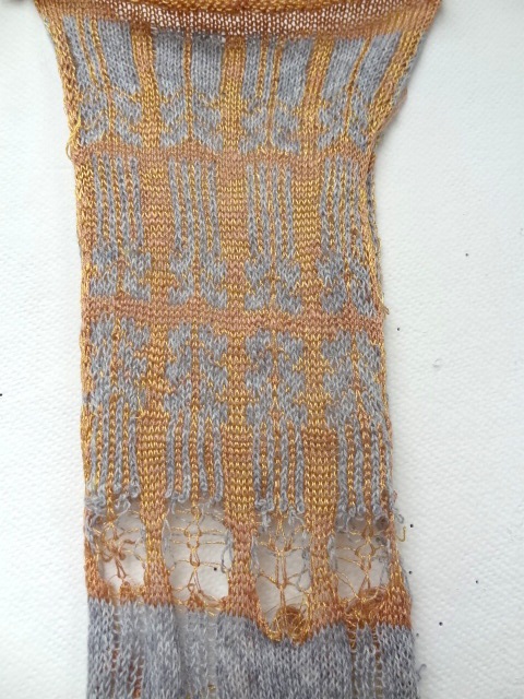 Adobe Portfolio knit  code  textiles  communication experiment  punchcard  knit weave