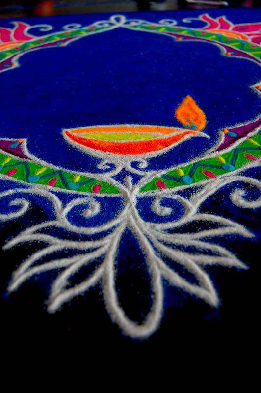 o2 London british indianart rangoli Diwali sandart art freehand Patterns UK australian artist pakistani blue commercial