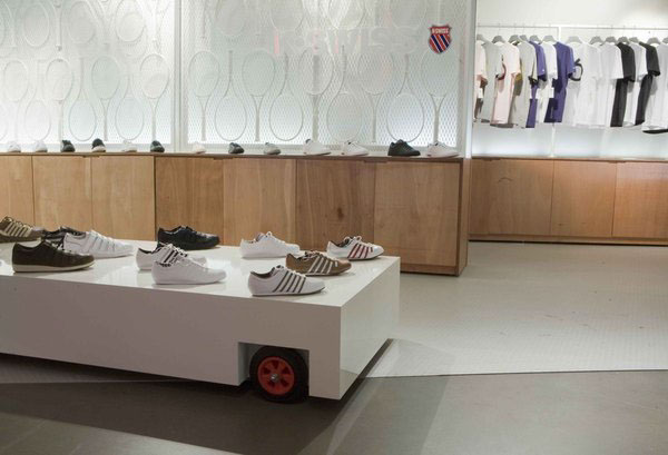 Retail design UXUS K-swiss apparel