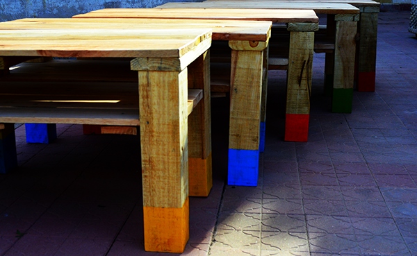 hostel bar design furniture pallets wood