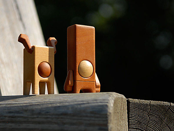 PEARBLOCK & PEARDEER Wooden Designer Toy Concept