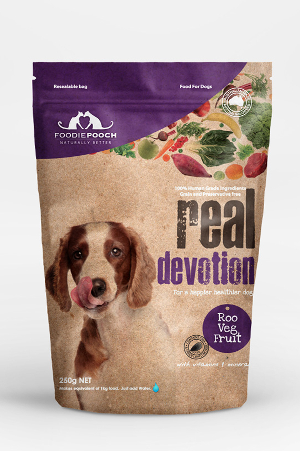 dog packaging  petfood packaging  natural packaging  pet food design  branding  identity  logo