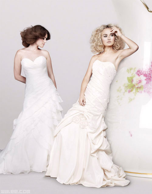 Mariée Magazine bride dress alice in wonderland TEA SET