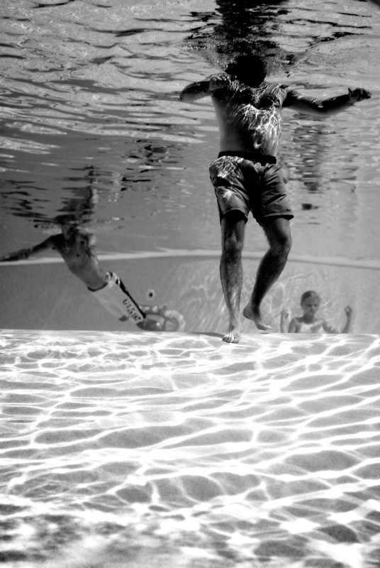 Pool aquarium human man woman children swiss hotel izmir