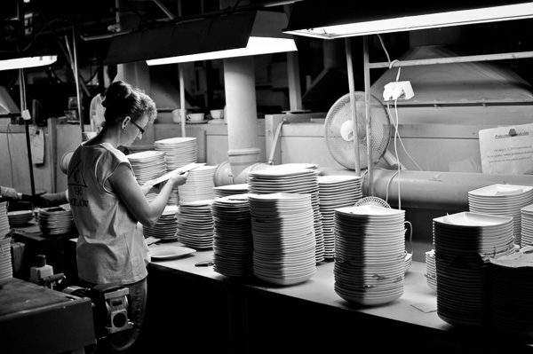 porcelana arkadiusz szwed ćmielów fabryka factory china fabryka porcelany ćmielów