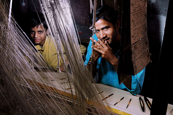 Work  working Labour worker artisan Shopkeeper India varanasi barber balloon welding Fisherman ganges market iron chai tea