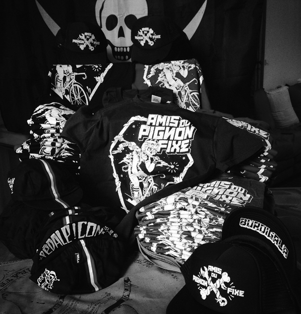 skull Bike skeleton fixed gear fixie tattoo ride riding freak city bdx Bordeaux france crew Character shirt