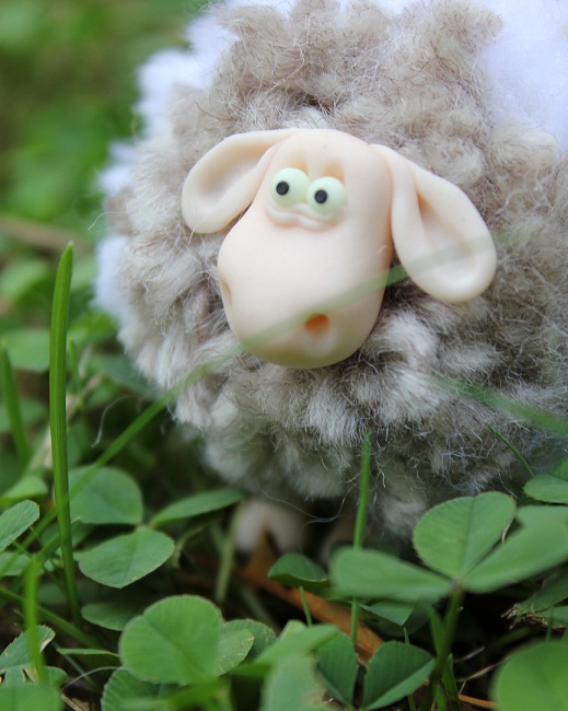 sheep clay green White animal wool