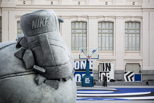Nike - Sneakerball Sculpture