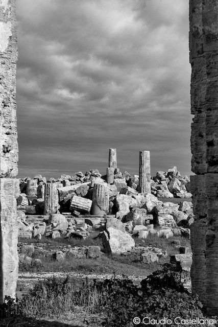 selinunte sicily Italy archaeology temple photo