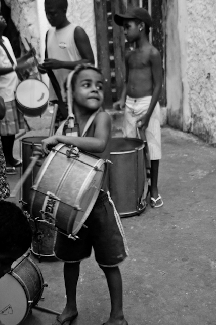 favela NGO drummers Rio de Janeiro carnival 2013 social project