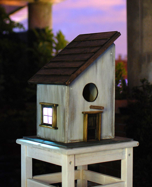 Birdhouse solar garden