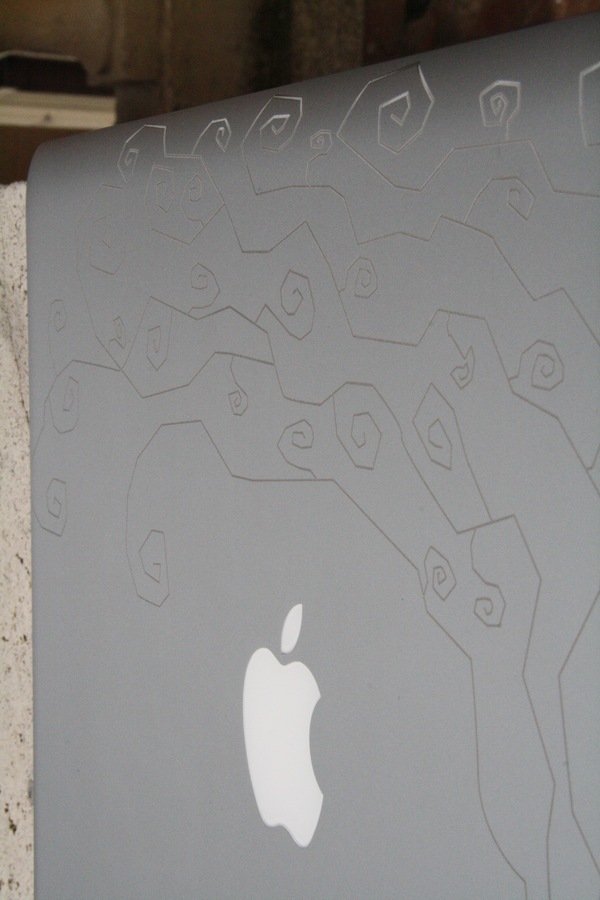 filippo caputo apple laser engraving AKO Studio Mac Book Pro