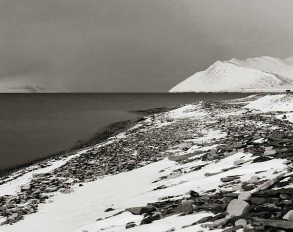 Duncan Caratacus Clark Caratacus Clark Clark landscapes photos prints Analogue Longyearbyen Svalbard norway Spitsbergen 78°45′N 16°00′E snow ice cold 2004