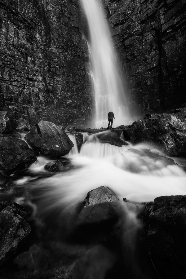 photograph Aloneseries Calle Höglund Silhuette world conceptual self-portrait portraits norway Sweden HAWAII Greece lofoten Travel