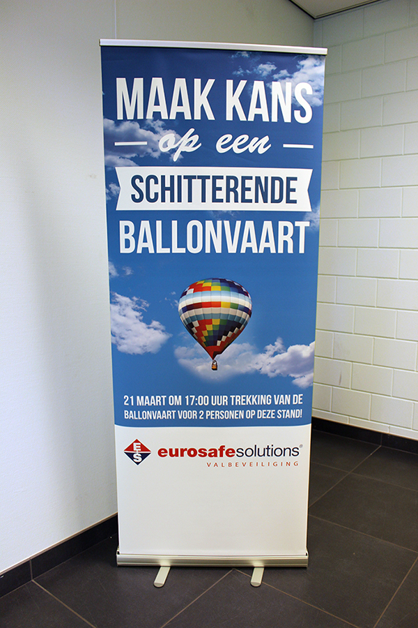 banner Roll-Up balloon flight