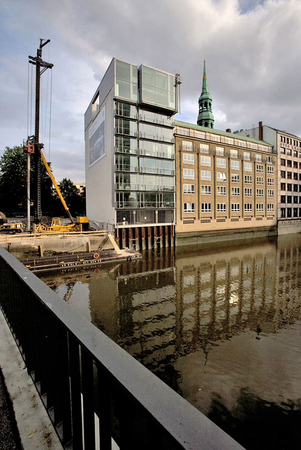  hamburg  architecture  postcards on Behance