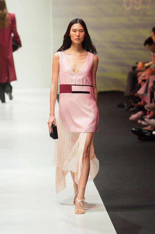 fashion show plicated SingaporeFashionWeek SS2016 minimalist