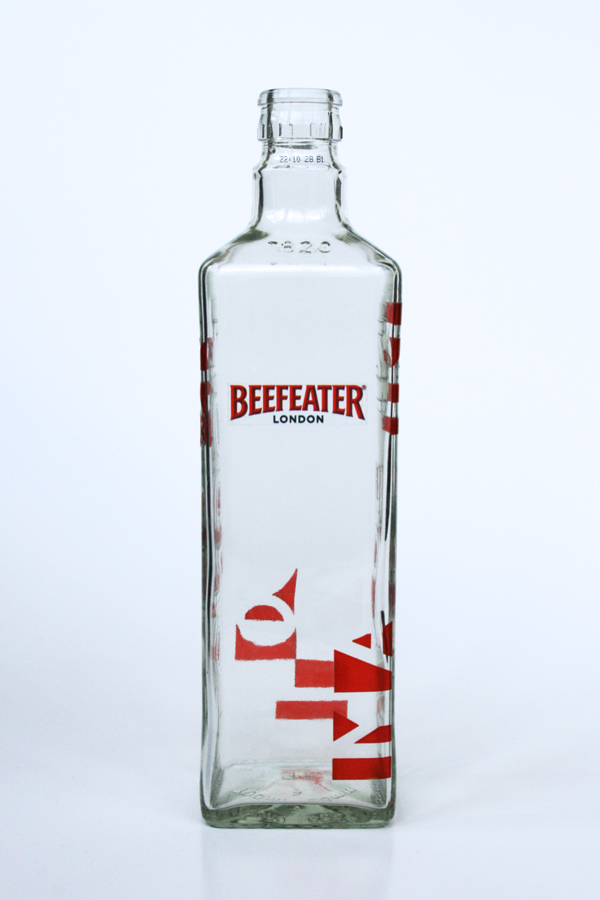 beefeater Made in London package  bottle  bottle design  Bottle packaging glas Liquid gin