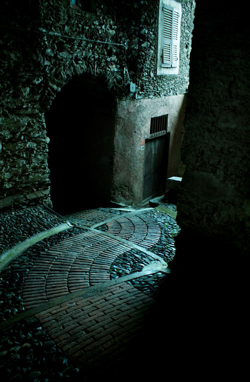 light  lighting night triora Imperia Italy medioeval dark darkness horror Street streets fog Witches ghost