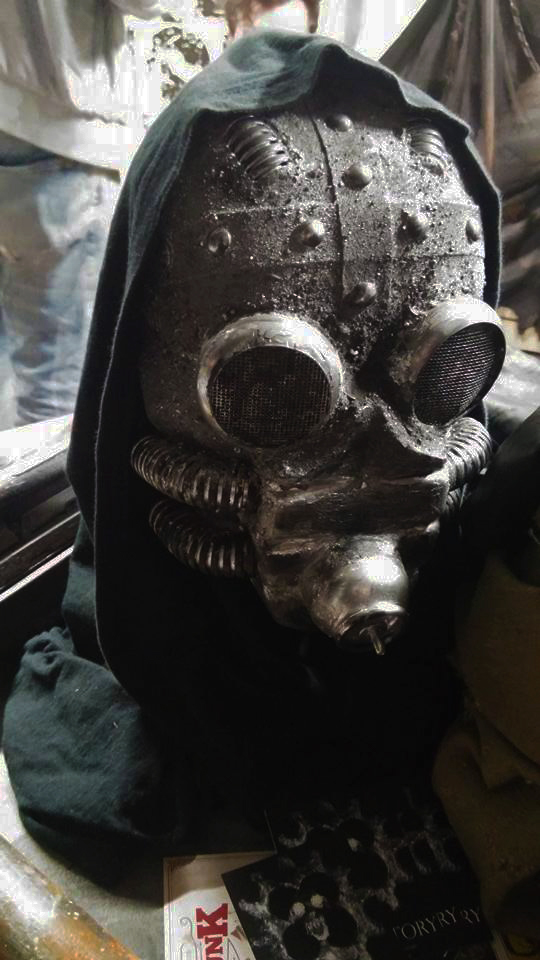scenografia trofei teschi DIY skull recycle riciclo creativo  steamfest rust and dust post apocalypse