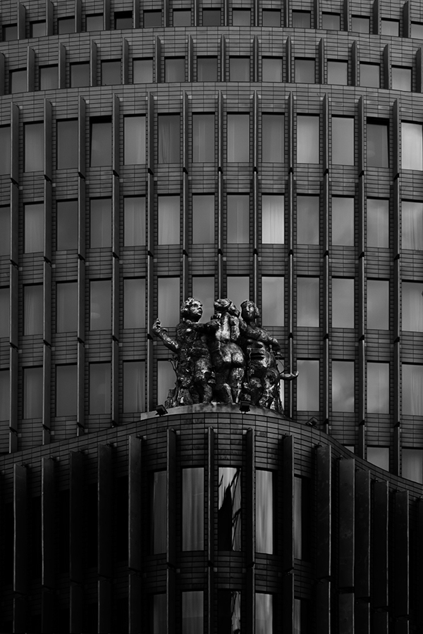 black Picture geometric minima filippo filippo gambuti texture design berlin Berlino bianco e nero berlino nero black in berlin minimal buildings