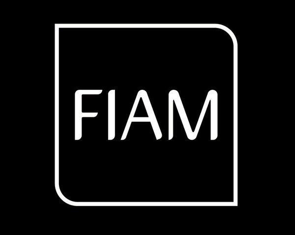 fortsetzungswerk Jens Wiemann Fiam italia glass furniture Webdesign Corporate Identity