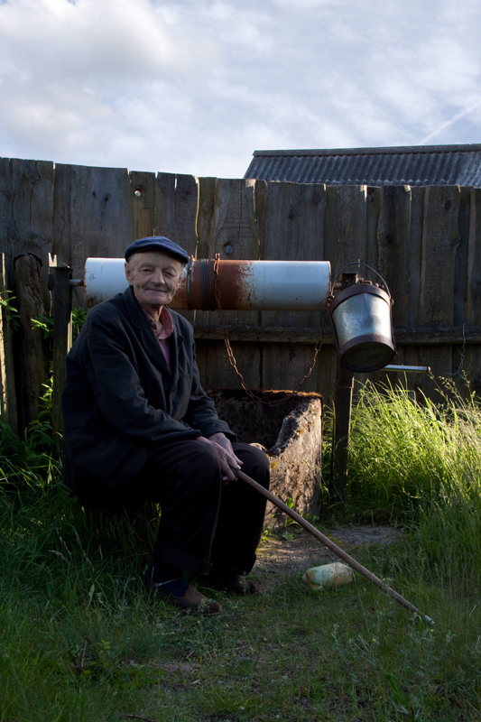 borderland belarus ehu kalety village people portrait emotions social photo-project faces lithuania poland old woman