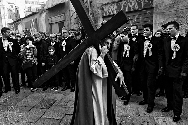 Palermo old market capo good friday procession sicily old city Old Streets Beati Paoli Confraternity The Passion The Passion of the Christ Street