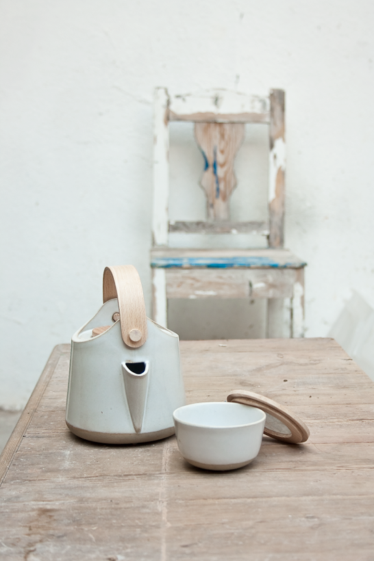 teapot ceramic Pottery hand made wood Wabi Sabi contemporany garden green White geometric