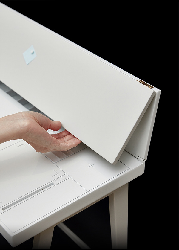 Ignite Desk | Red Dot Concept Design Award Winner 2022