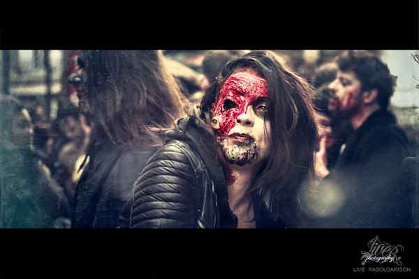 Photography  zombie walk zombie walk paris Zombie Walk Paris 2010 france zombie day  Event Post-Prod process cinematic conceptual make-up Supernatural horror blood brain dead undead mood atmosphere costume Paris live rasoloarison liverasol.com texture