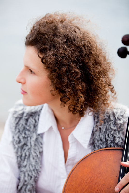 cello cellist Outdoor portrait exterior lugano