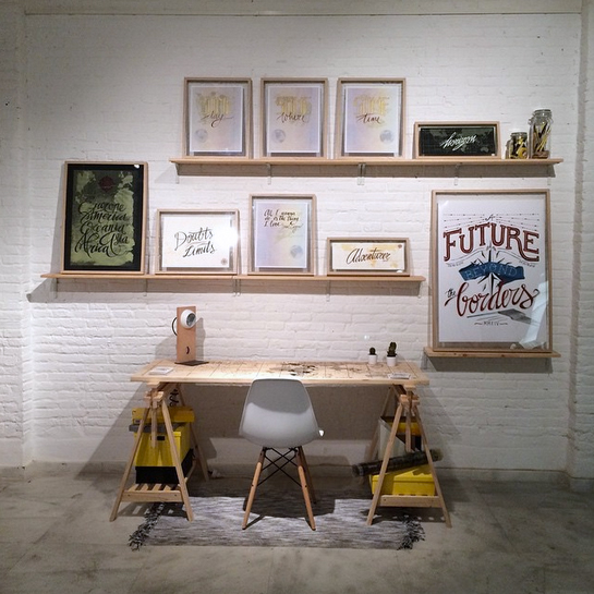 Exhibition  Exposición lasnaves serigrafia silkscreen table mesa madera wood EAMES chair lebrel Lamp