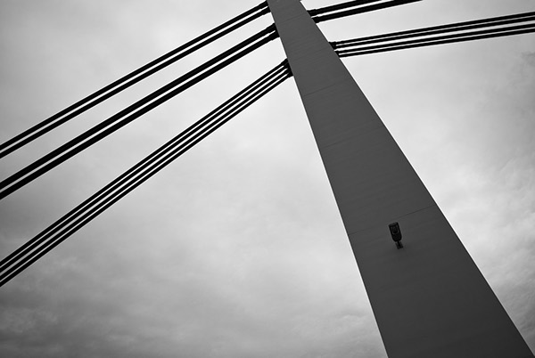 bridge rebuild black and white monochrome cloudy dark grey Novi Sad Most Slobode lines geometry