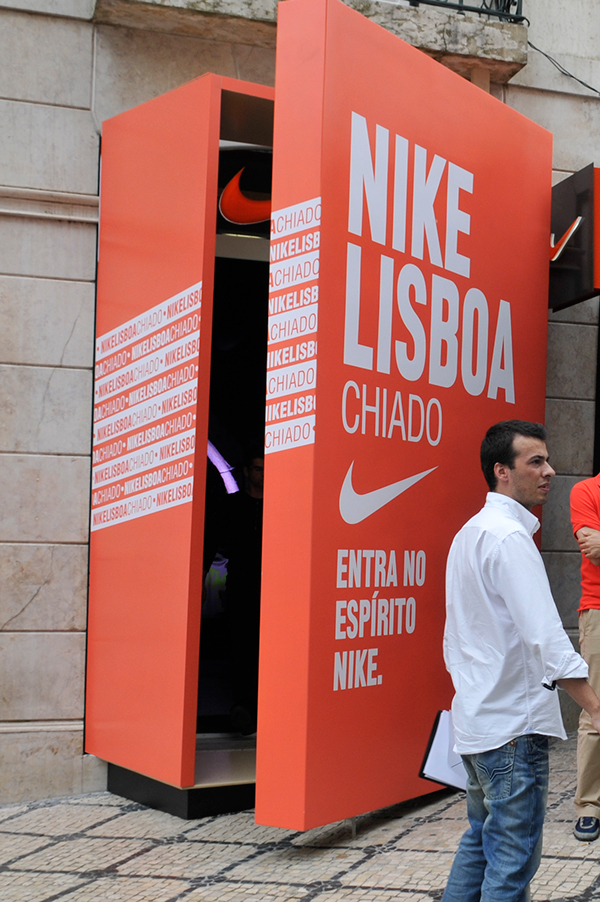 break up exile climb Nike Store Chiado Opening on Behance