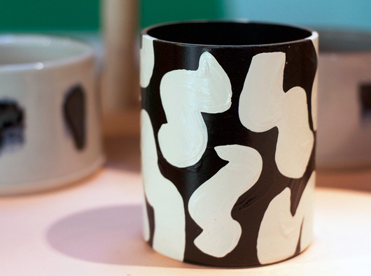 vases pot handmade paint black and white