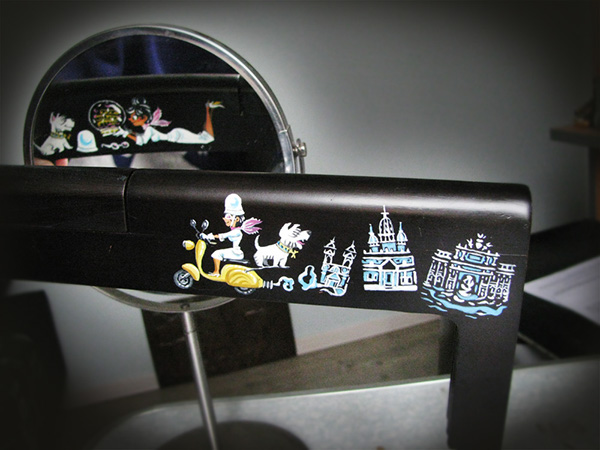 neresta nera Rome Holiday clutch audrey Hepburn dog white terrier vespa dome frame