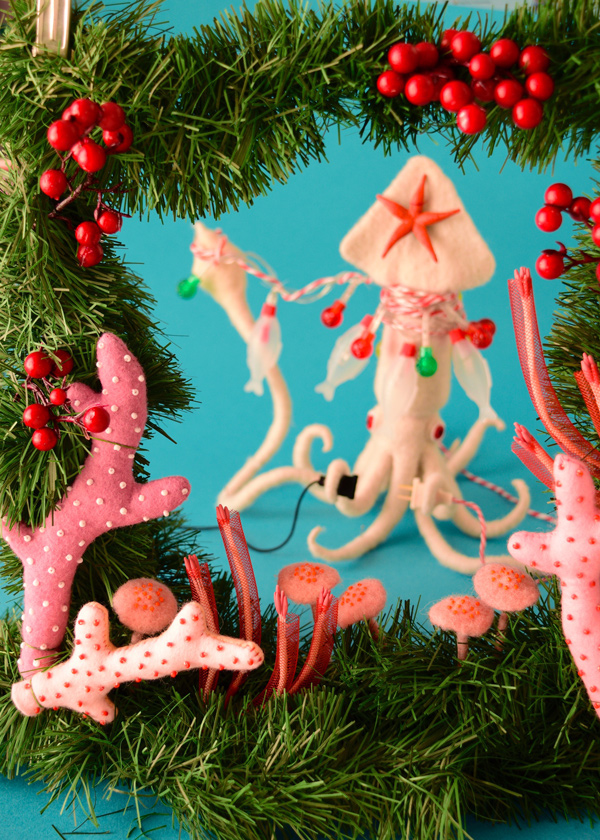 Christmas holiday card christmas card Diorama hine mizushima handmade art craft Squid photograph