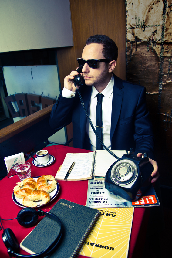 Journalist magazine argentina periodista suit traje hombre Nicolas Artusi Coffee cafe Sommelier