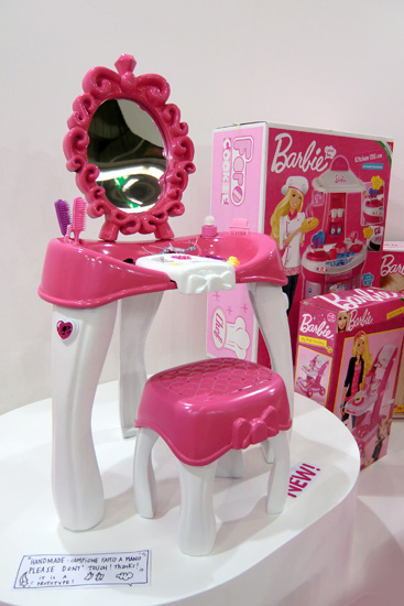 barbie  dressing table  toy design  vanity la nuova faro faro toys mirror Make Up