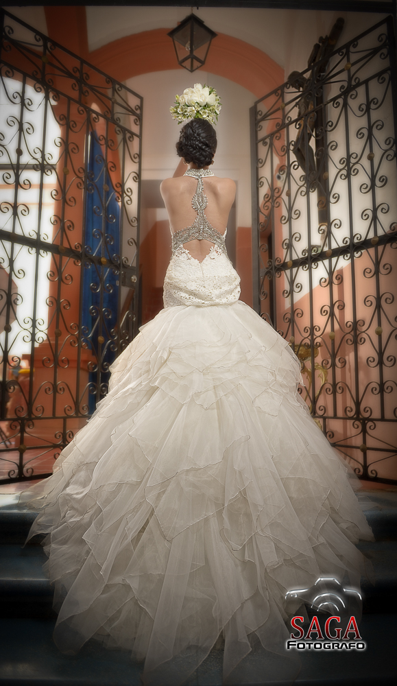 vestido vestidos novias diseñador saga gallardo Jiquilpan sahuayo Boda zamora