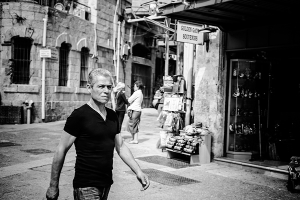 street photography street portrait portraite Portraiture black and white b&w photography life people jerusalem art nabil darwish